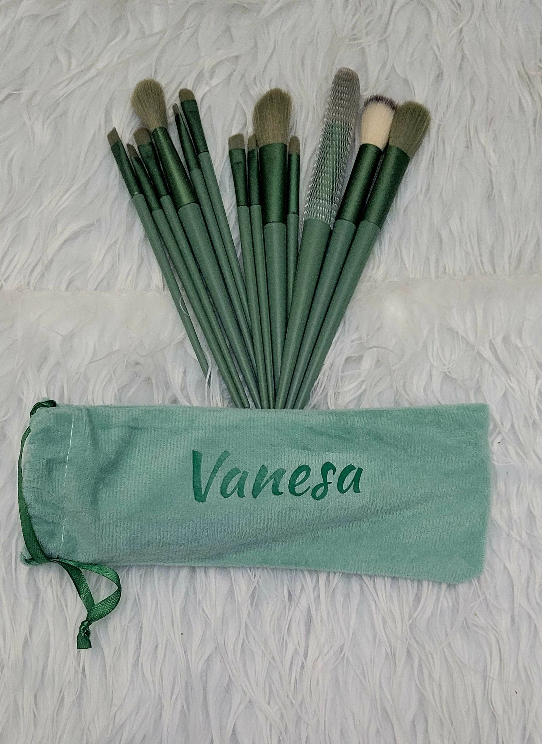 bolsita personalizada con 13 brochas
