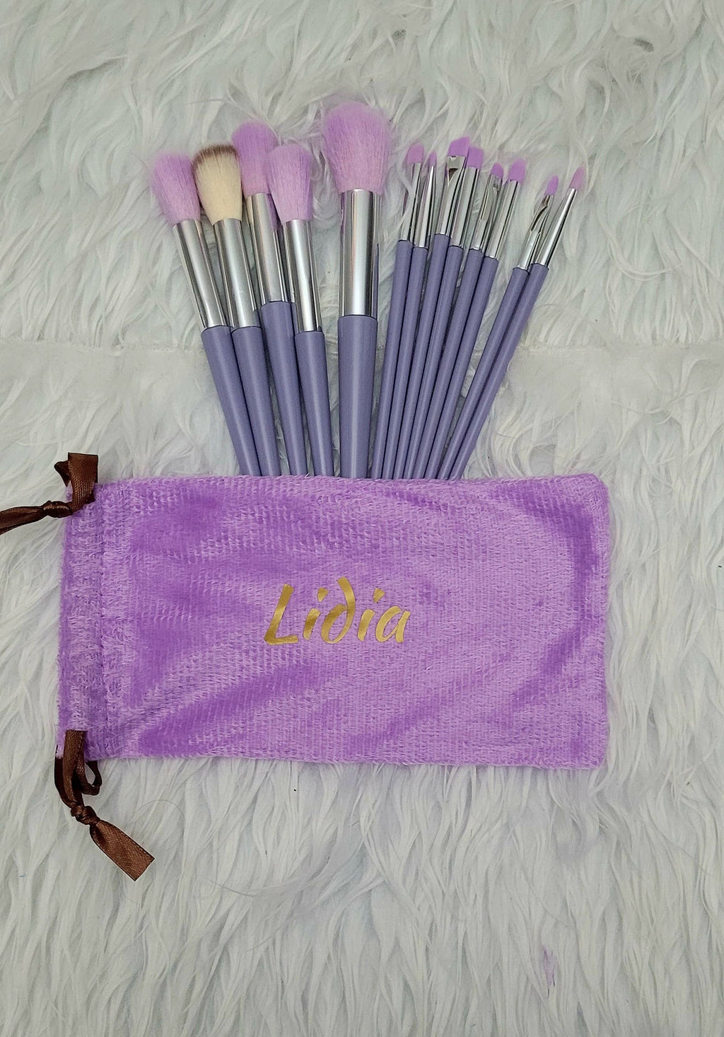 bolsita personalizada con 13 brochas