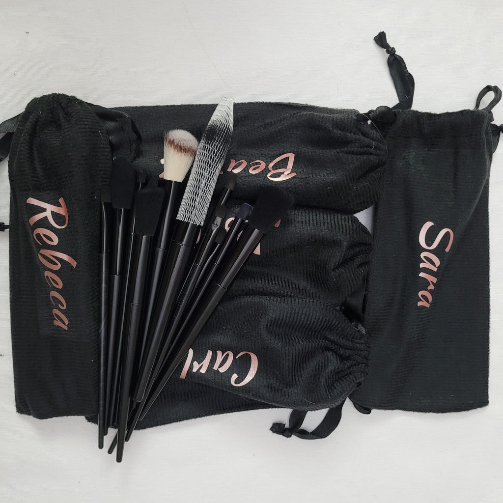 bolsita personalizada con 13 brochas