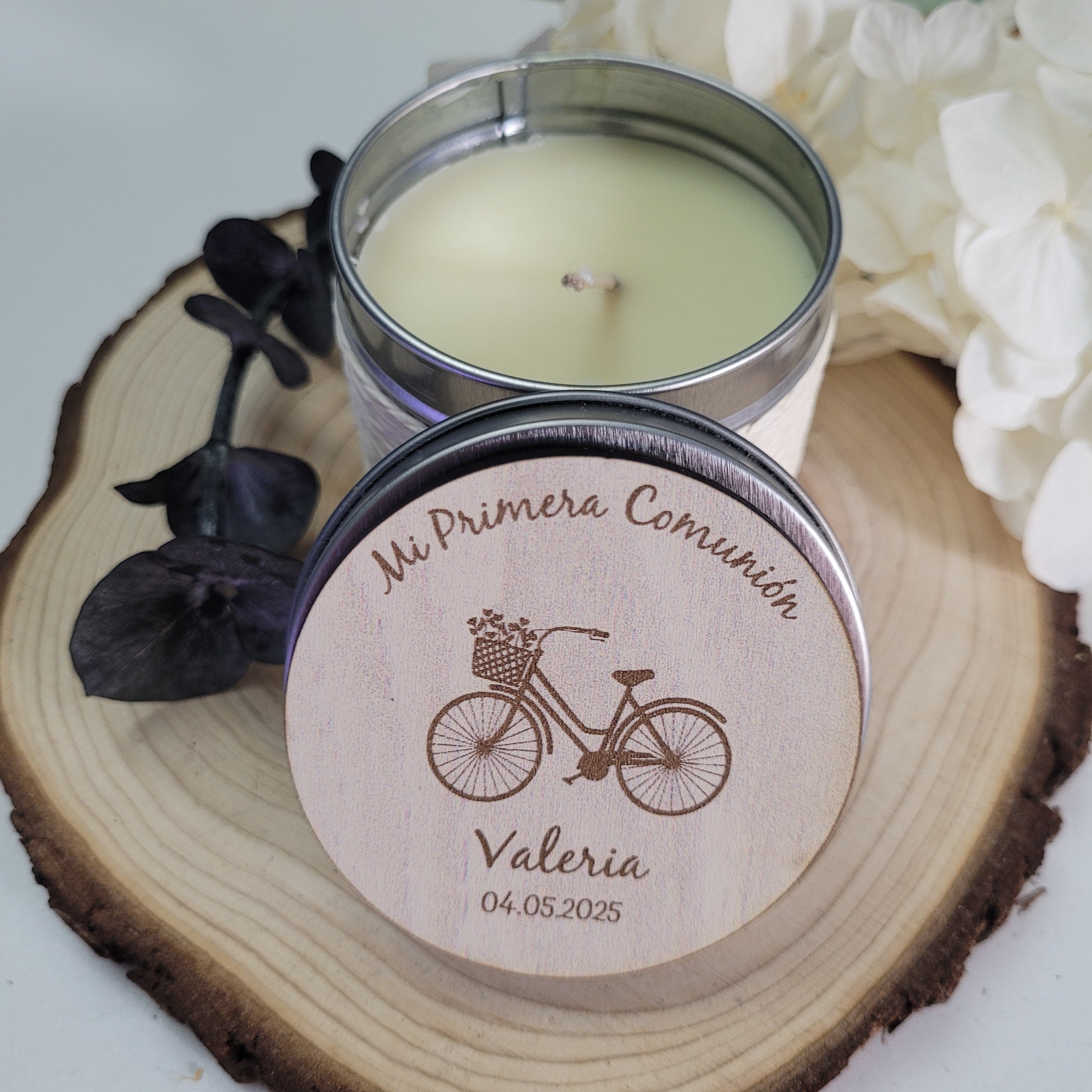 Vela personalizable con tapa madera con imán para comuniones Modelo Bicicleta