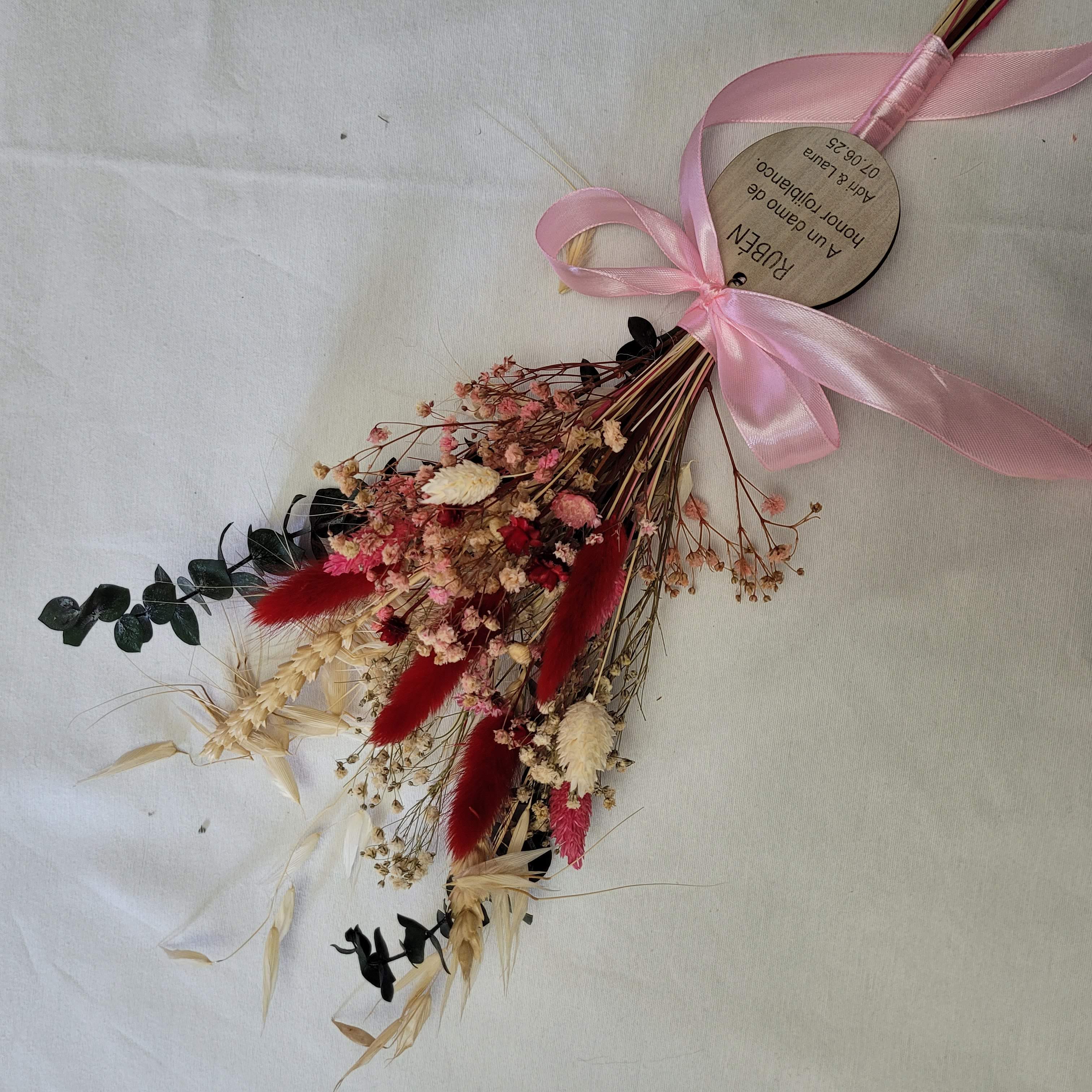 Ramo flores preservadas con chapa personalizada