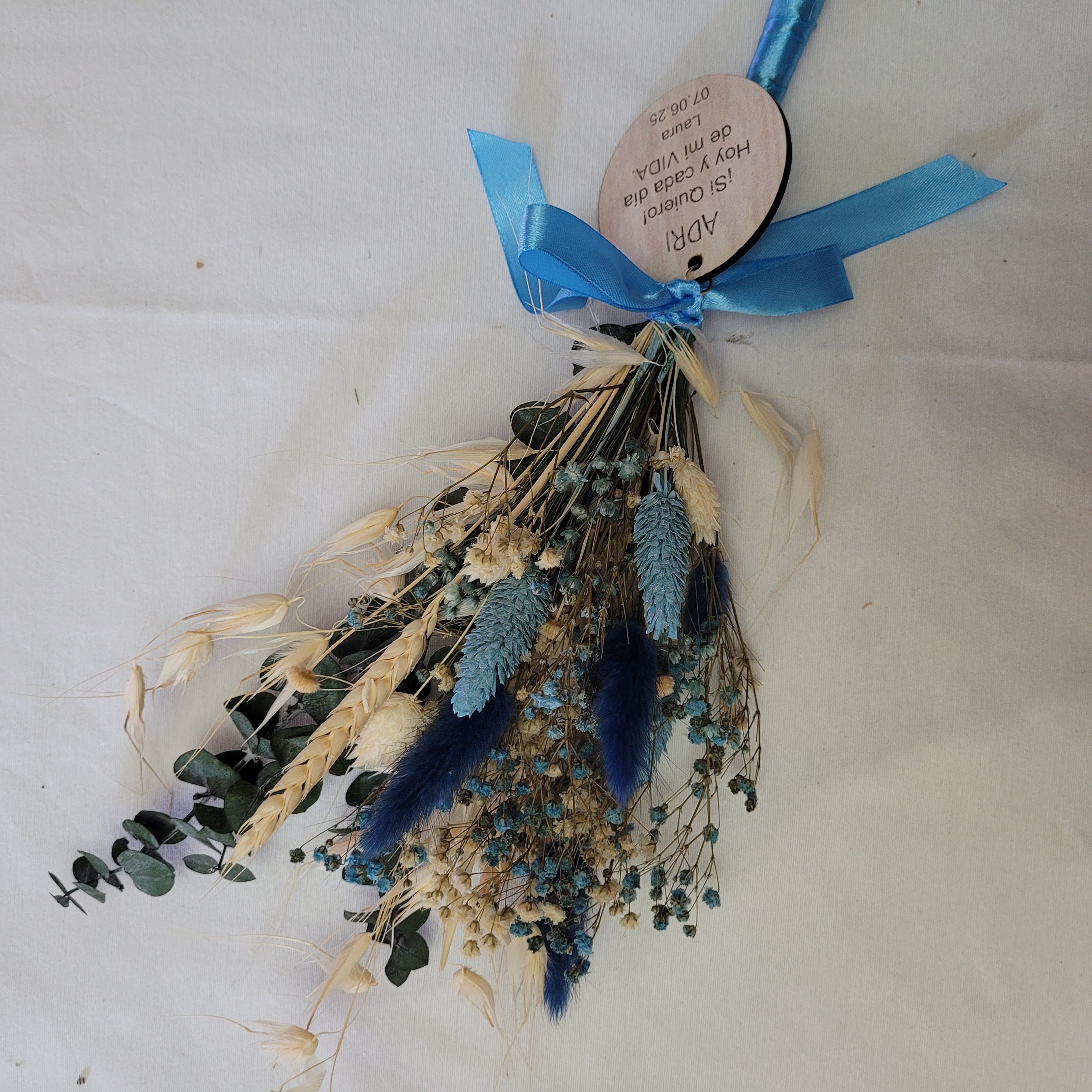 Ramo flores preservadas con chapa personalizada