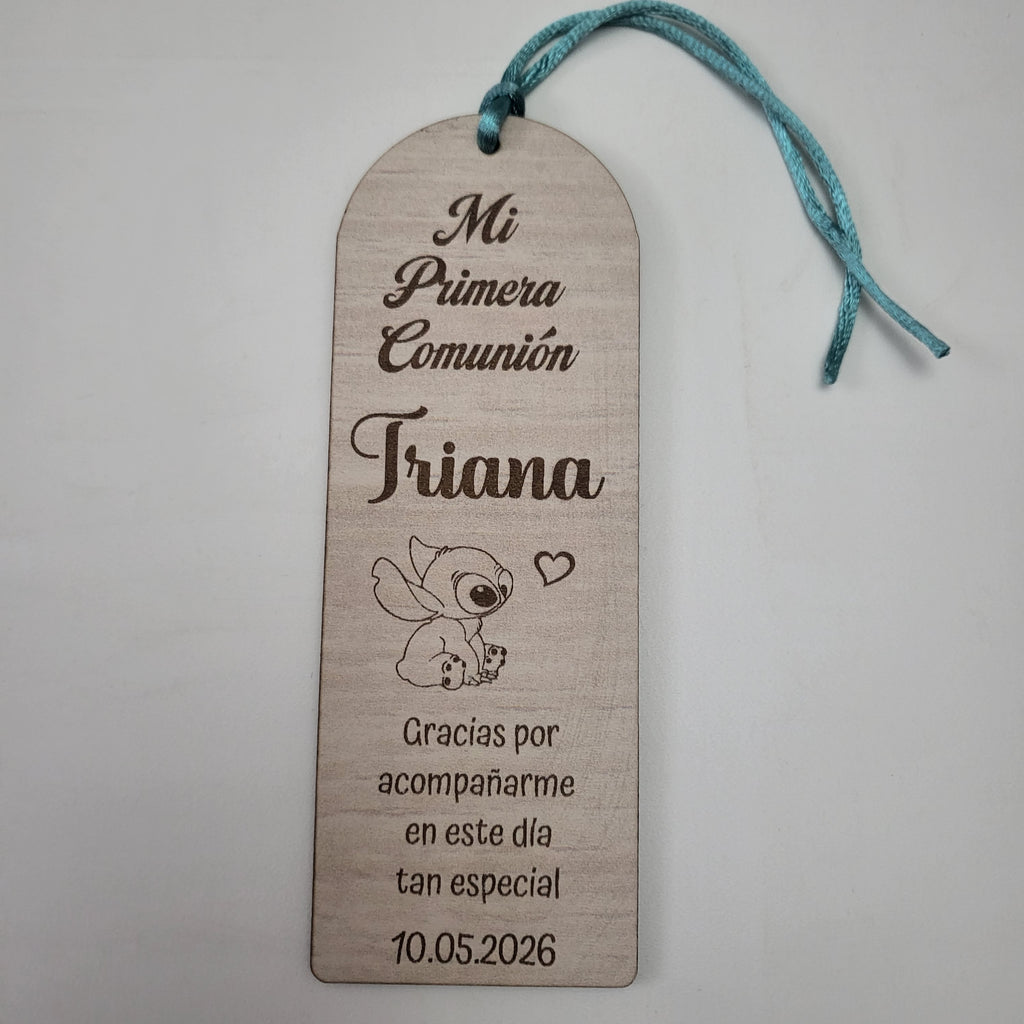 Marcapáginas de Madera modelo Stich personalizado para Comunión – Regalo de Invitados con Nombre y Fecha