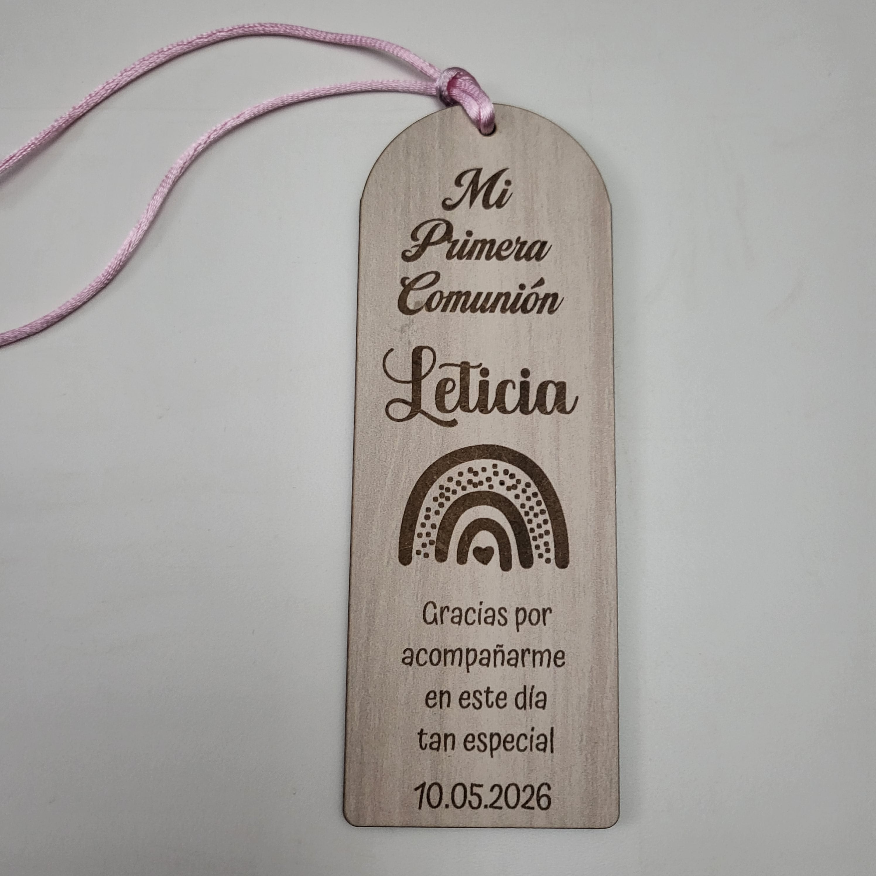 Marcapáginas de Madera modelo Arcoiris personalizado para Comunión – Regalo de Invitados con Nombre y Fecha