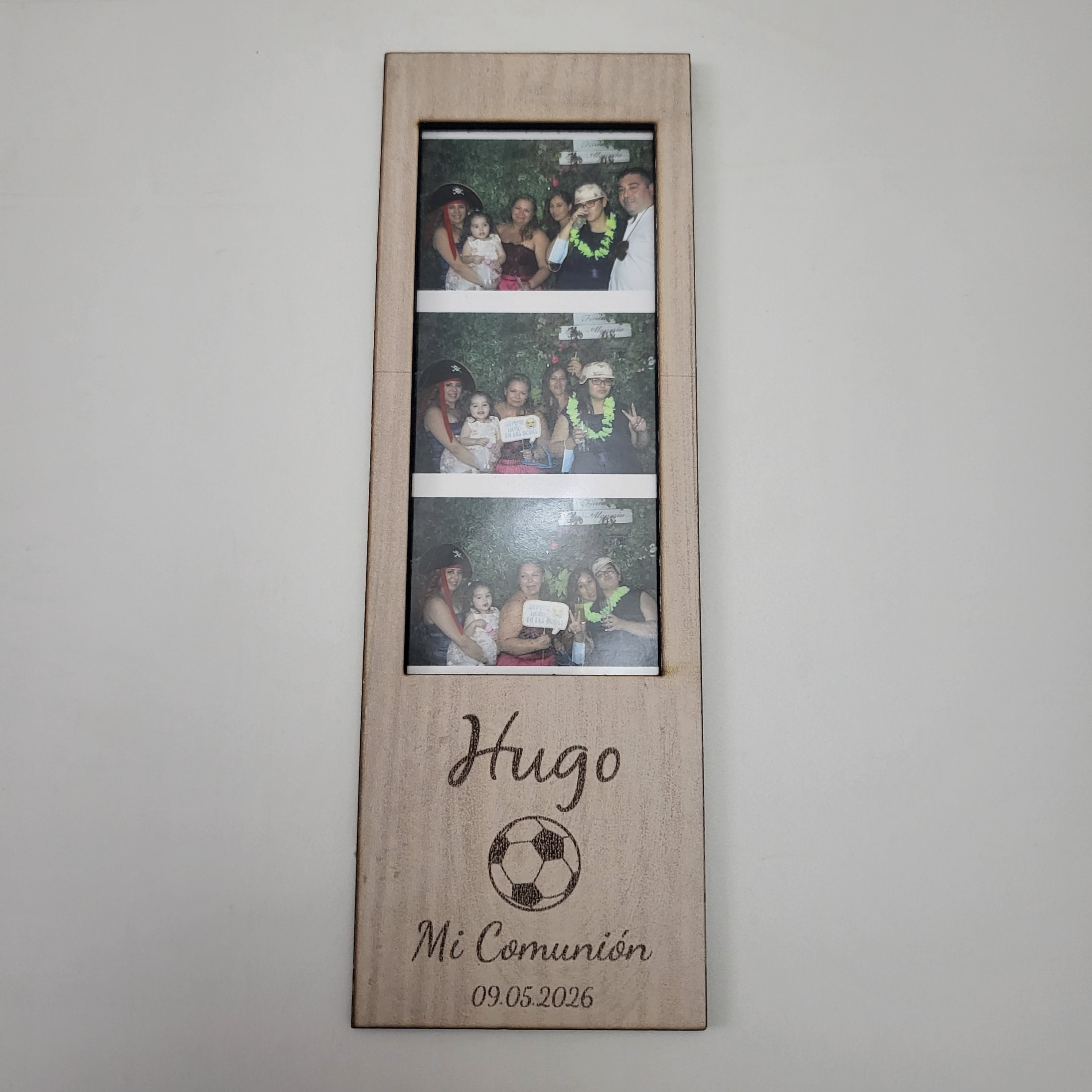 Marco de Fotos Polaroid modelo Balón Triple Personalizado en Madera de Haya | Grabado Láser Artesanal