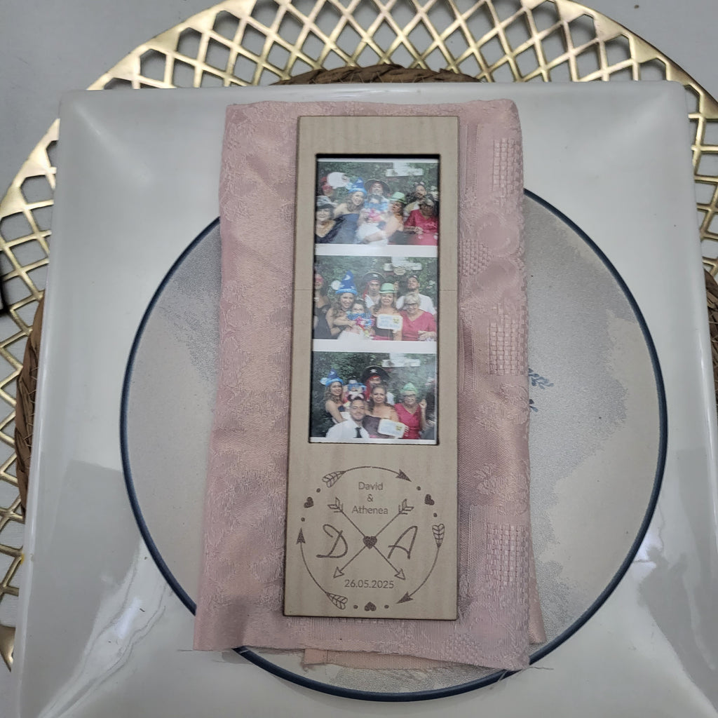 Marco de Fotos Polaroid modelo Flechas Triple Personalizado en Madera de Haya | Grabado Láser Artesanal