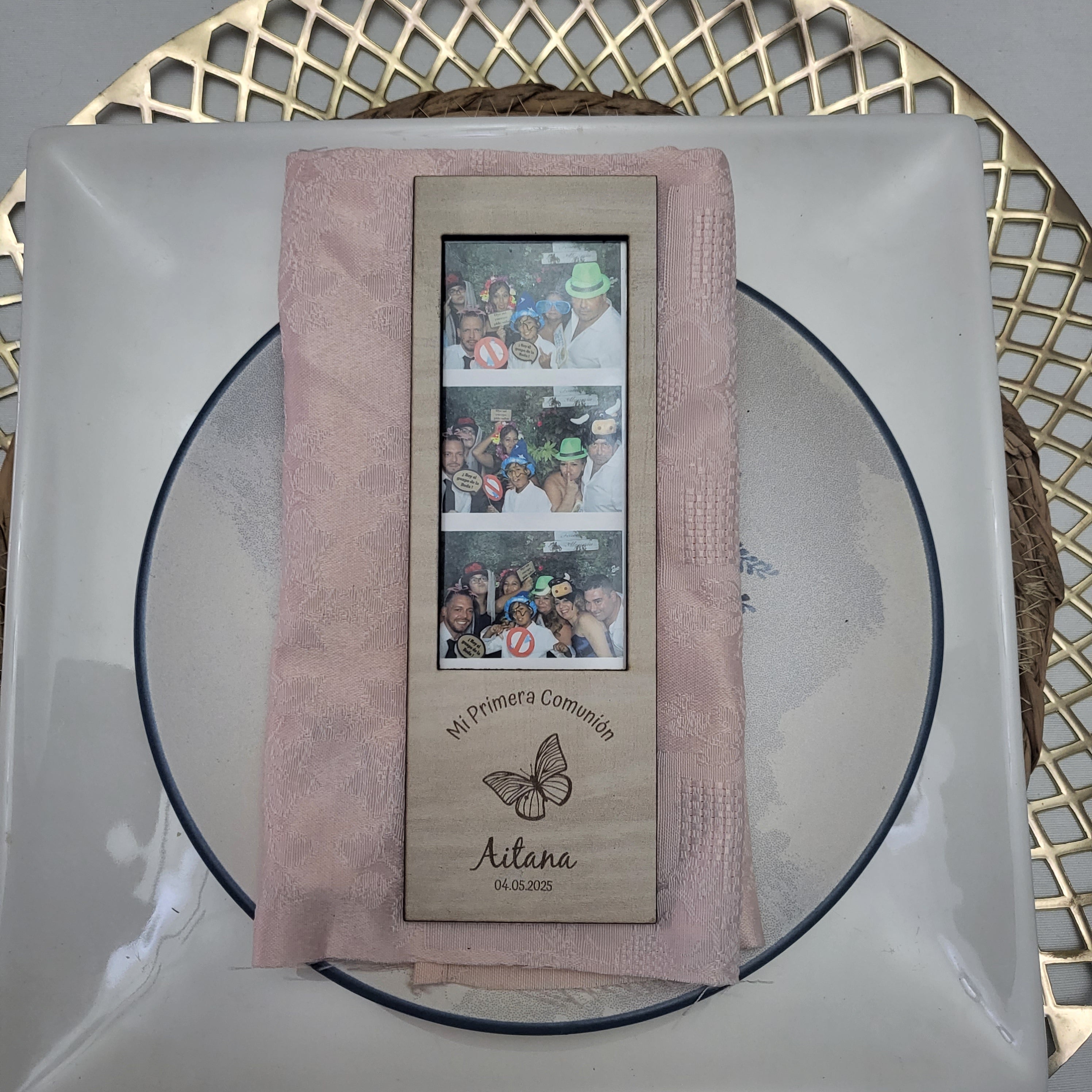 Marco de Fotos Polaroid modelo Mariposa Triple Personalizado en Madera de Haya | Grabado Láser Artesanal