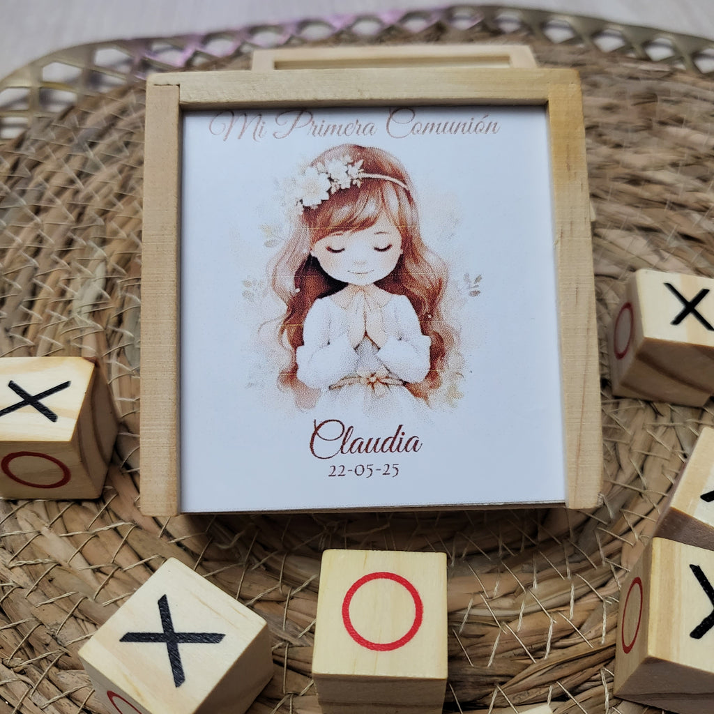 Tres en Raya Personalizado en Madera  Modelo niña comunión 1 – Un Recuerdo para Siempre