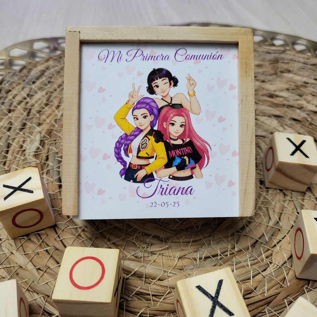 Tres en Raya Personalizado en Madera  Modelo K-pop – Un Recuerdo para Siempre