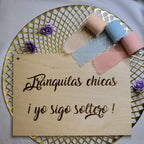 Cartel madera tranquilas chicas