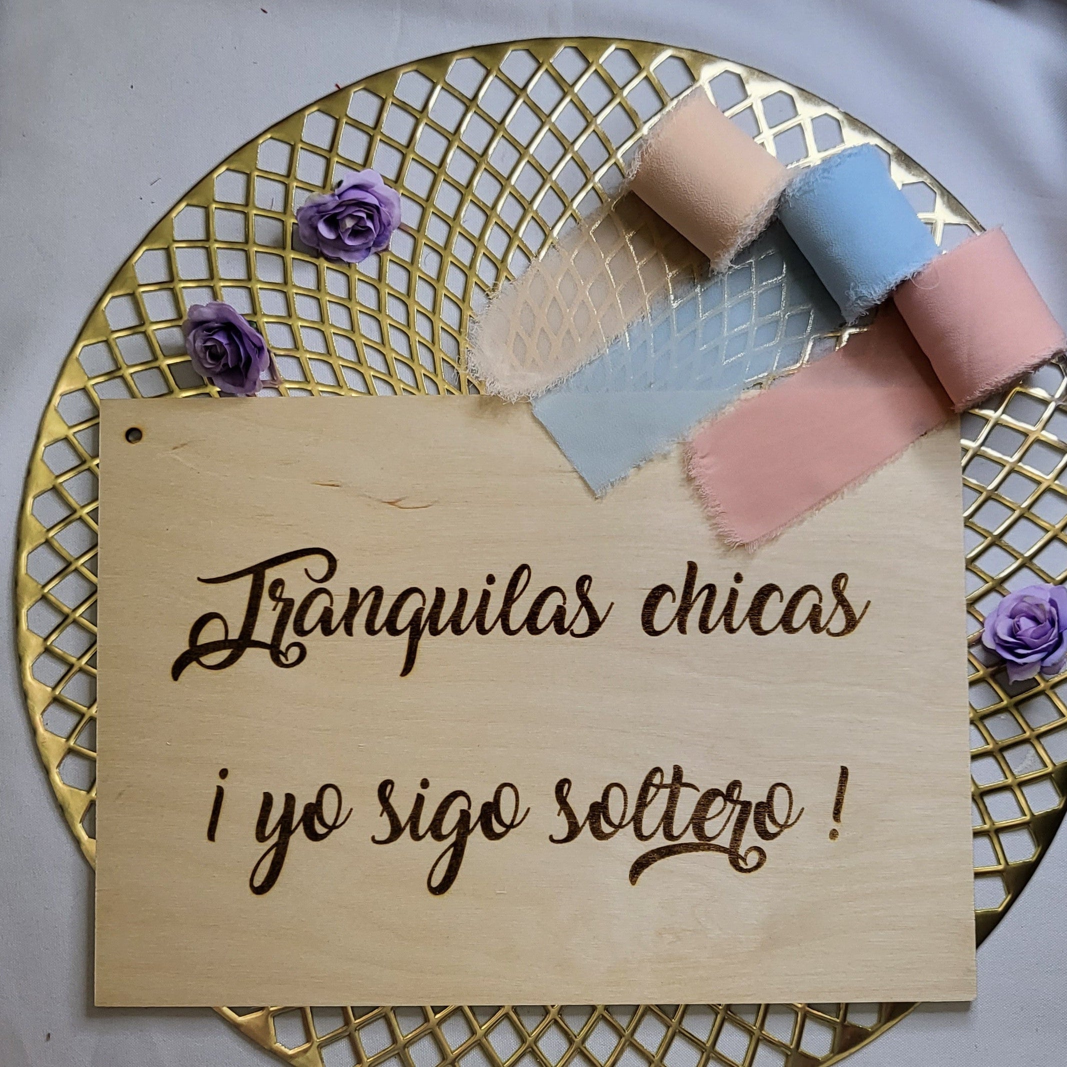 Cartel madera tranquilas chicas