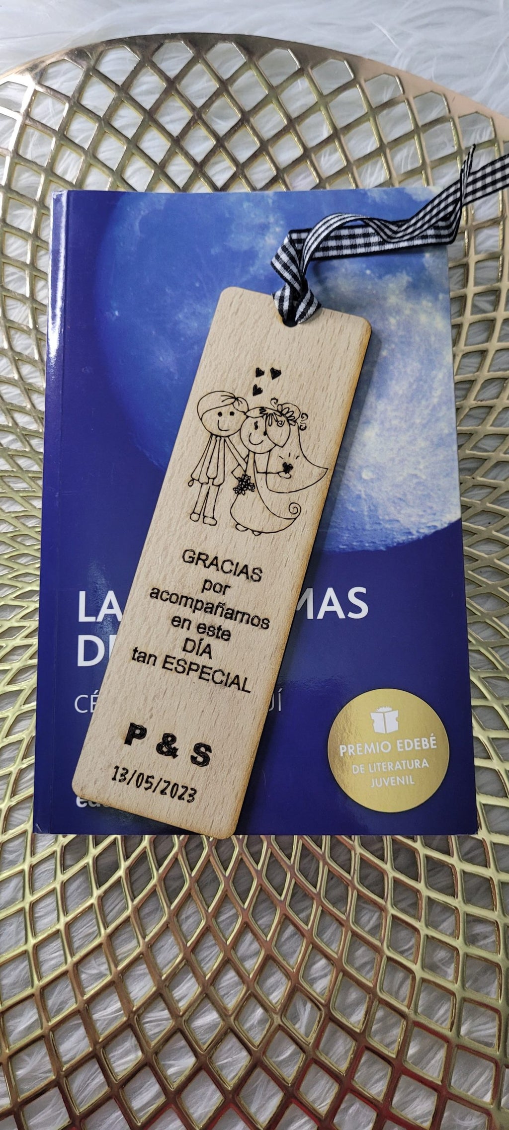 Marcapáginas de madera personalizados
