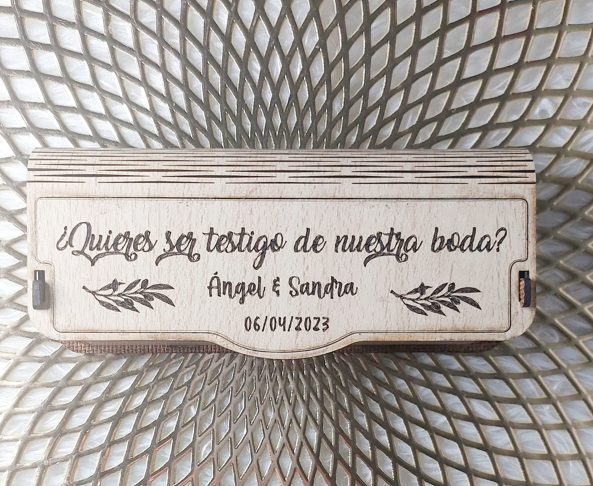 Cajita personalizada para testigos