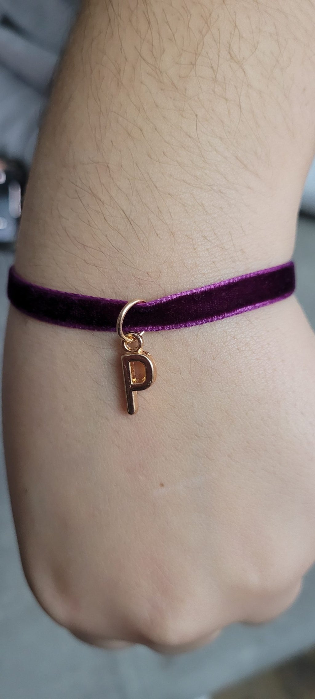 Pulseras terciopelo con inicial