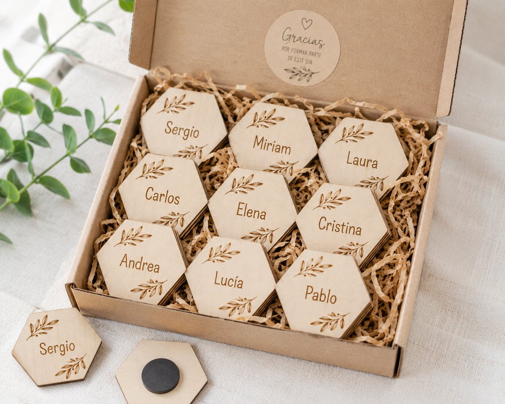 Marcasitios Hexagonal Personalizado con Imán para Bodas y Eventos
