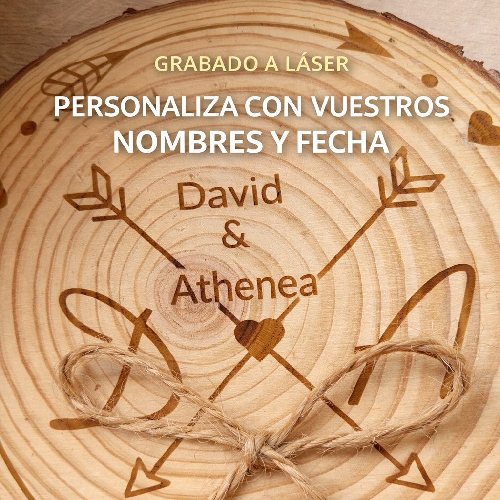 Porta alianzas de boda personalizable en rodaja de madera natural modelo flechas