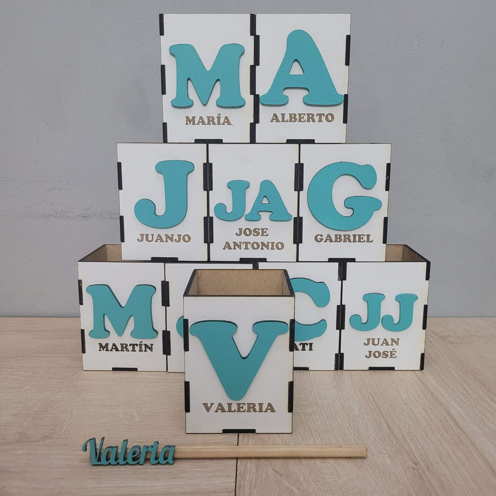 Botes porta lápices personalizados