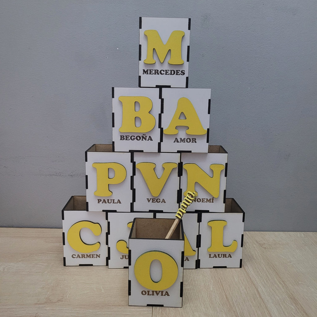 Botes porta lápices personalizados