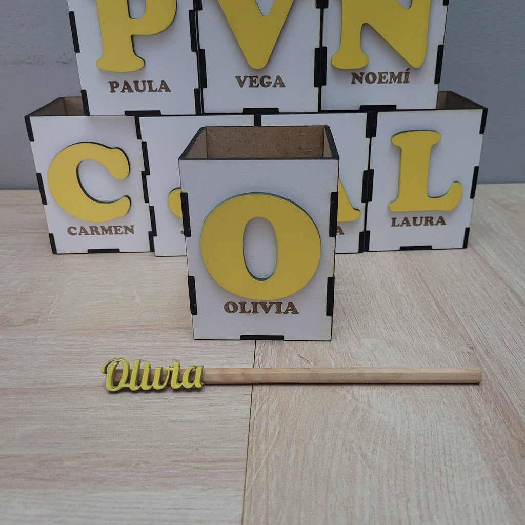 Botes porta lápices personalizados