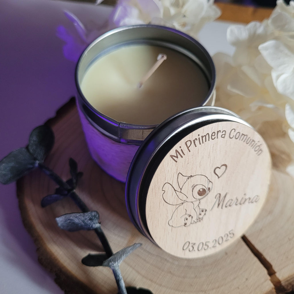Vela personalizable con tapa madera con imán para comuniones Modelo Stich